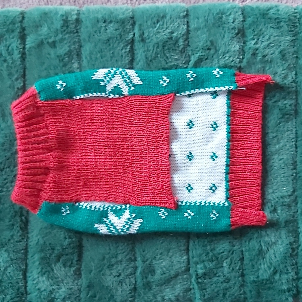 Pet Sweaters ❄Bundle❄ - Picture 5 of 6